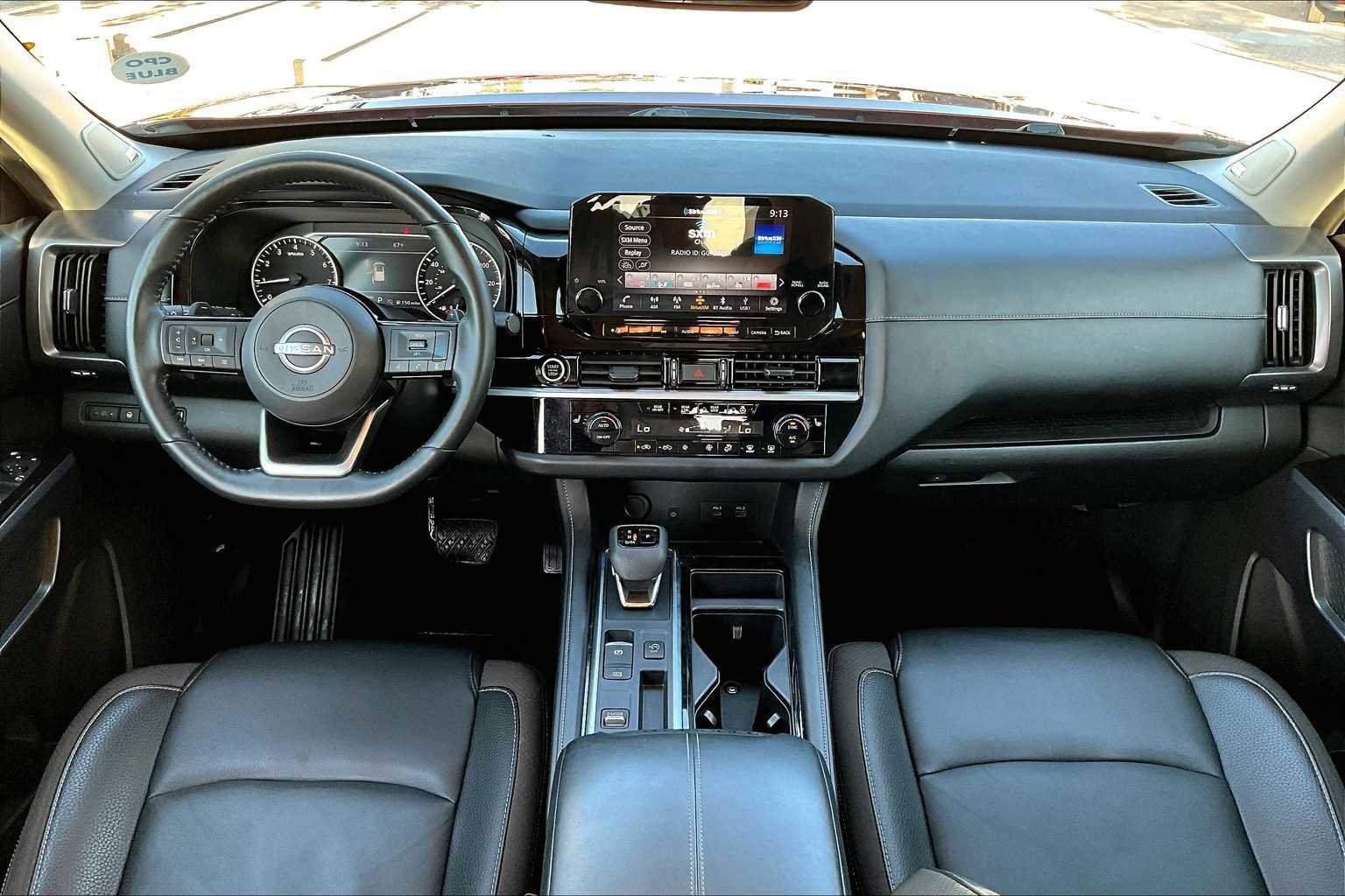 Used 2023 Nissan Pathfinder SL w/ SL Premium Package image 15