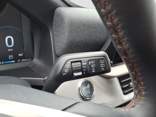 Certified 2025 Ford Explorer Active RWD image 23