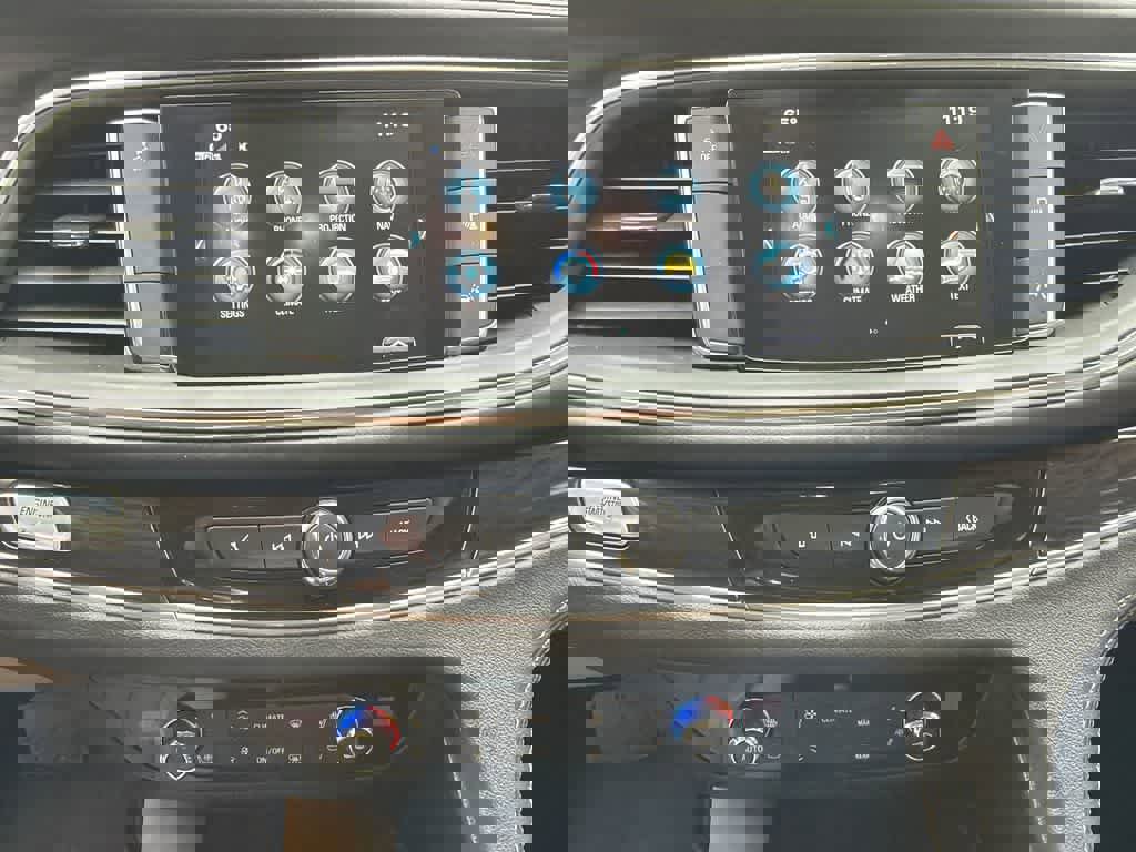 Used 2018 Buick Enclave Premium image 28