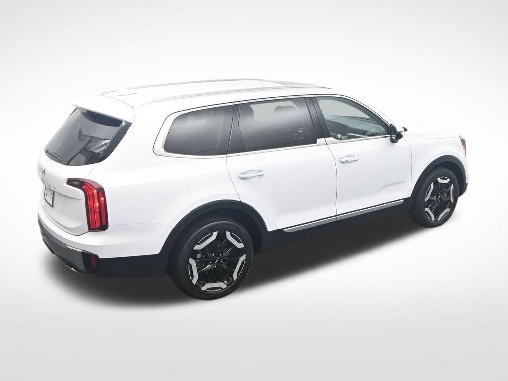 Used 2025 Kia Telluride S FWD image 35