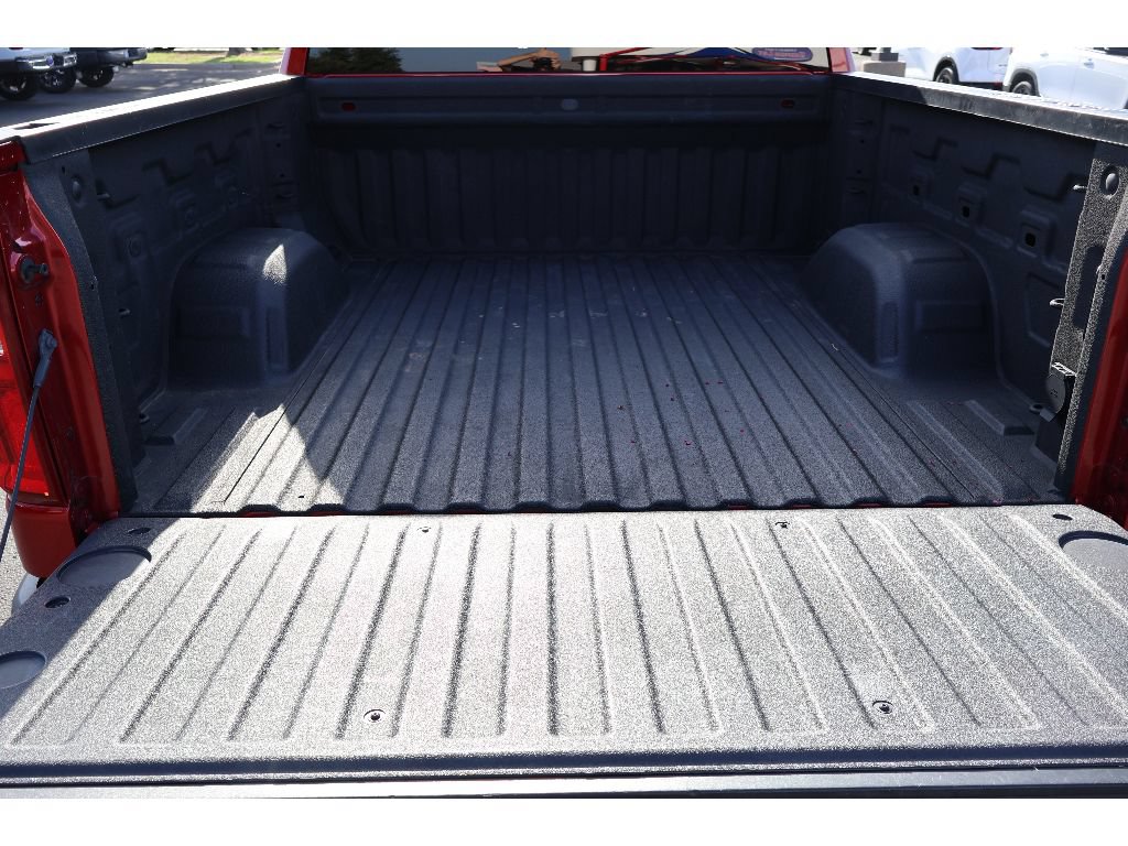 Used 2025 Chevrolet Silverado 1500 RST w/ LPO, Dark Essentials Package AWD/4WD image 18