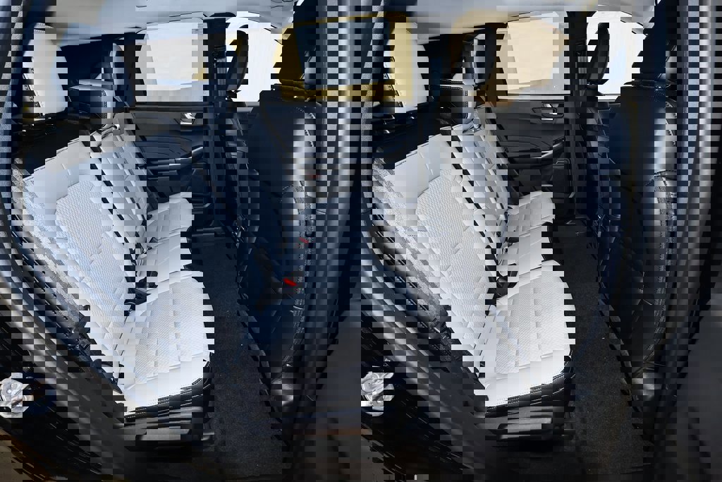 Certified 2024 Ford Escape SE image 52