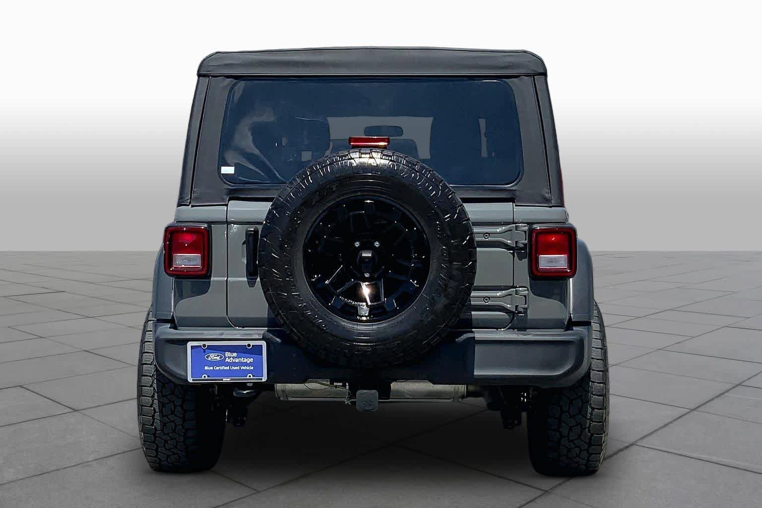Used 2023 Jeep Wrangler Unlimited Sport AWD/4WD image 5