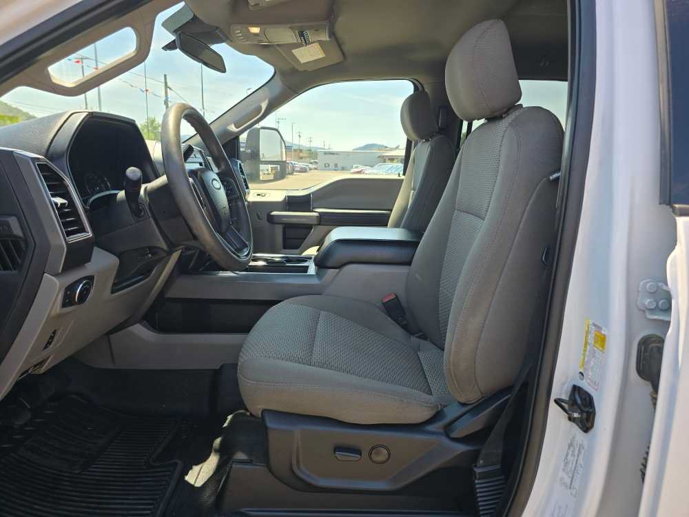 Certified 2020 Ford F350 XLT w/ Tremor Off-Road Package AWD/4WD image 9