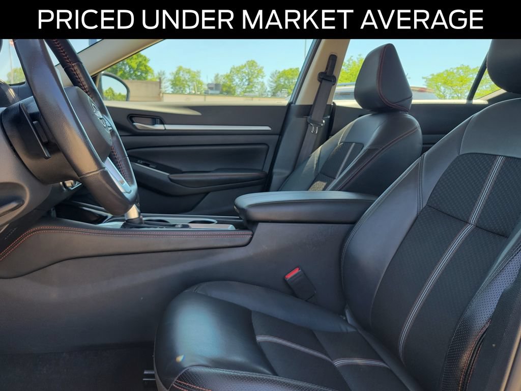 Used 2024 Nissan Altima 2.5 SR FWD image 15