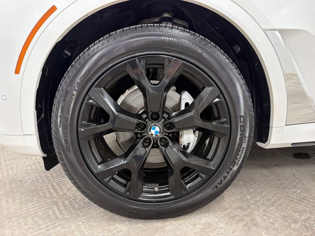Used 2021 BMW X7 xDrive40i w/ Executive Package AWD/4WD image 15