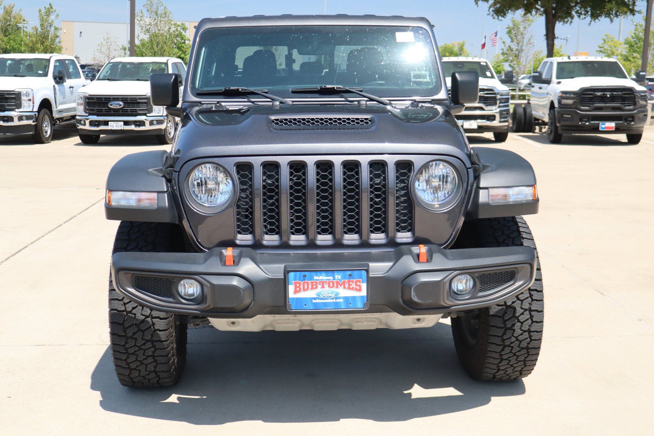 Used 2023 Jeep Gladiator Mojave w/ Trailer Tow Package AWD/4WD image 10