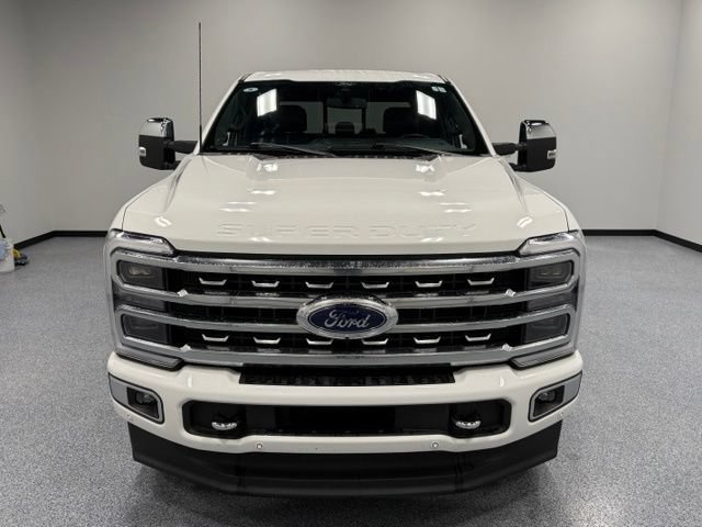 Certified 2024 Ford F350 Platinum w/ FX4 Off-Road Package AWD/4WD image 4