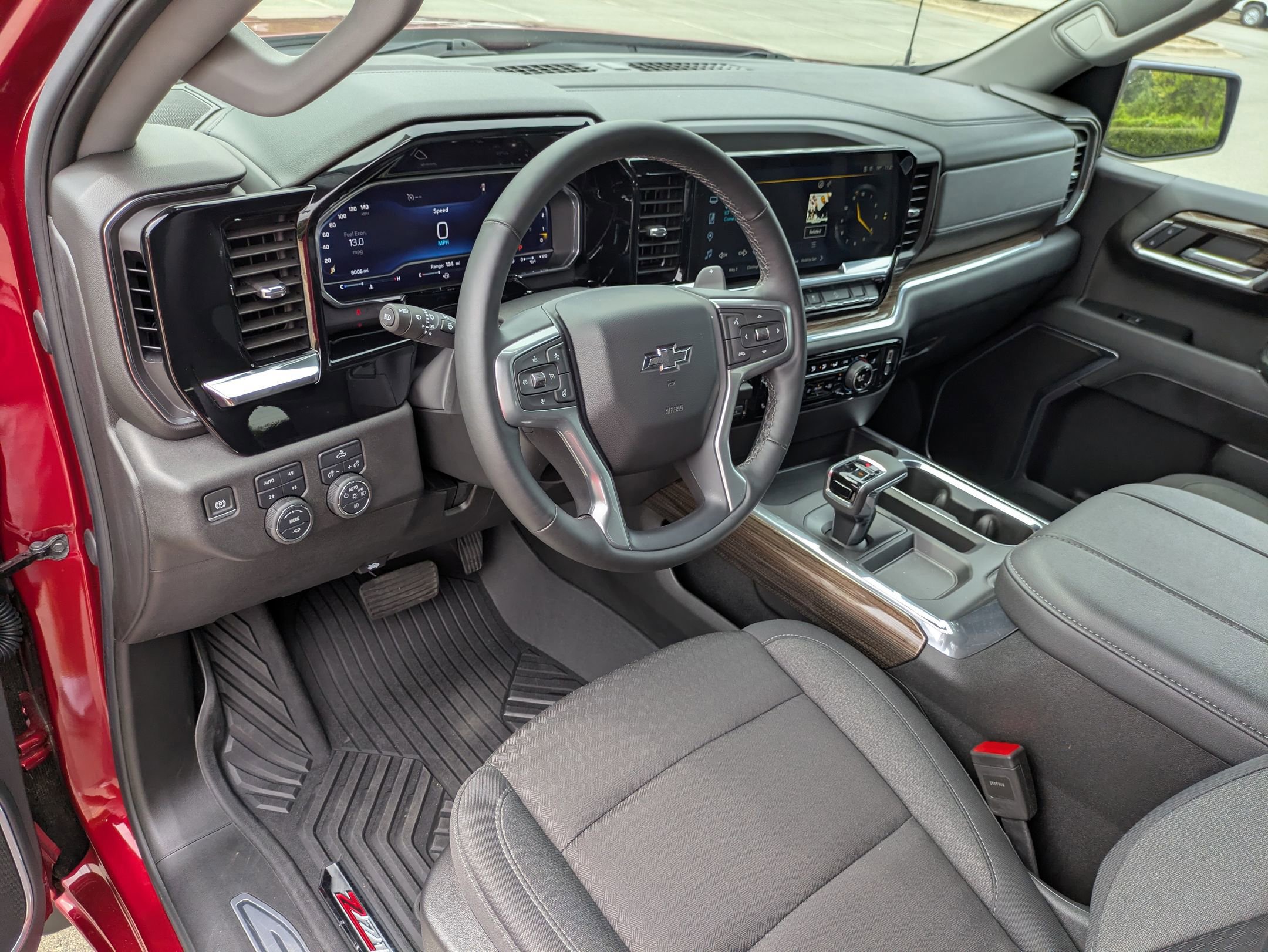 Used 2024 Chevrolet Silverado 1500 RST image 15