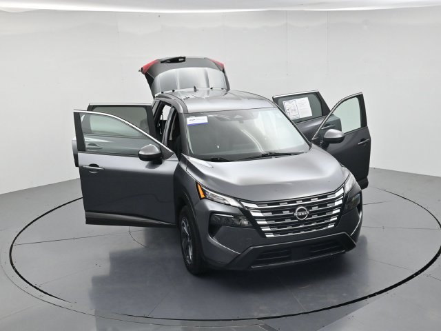 Used 2025 Nissan Rogue SV FWD image 48