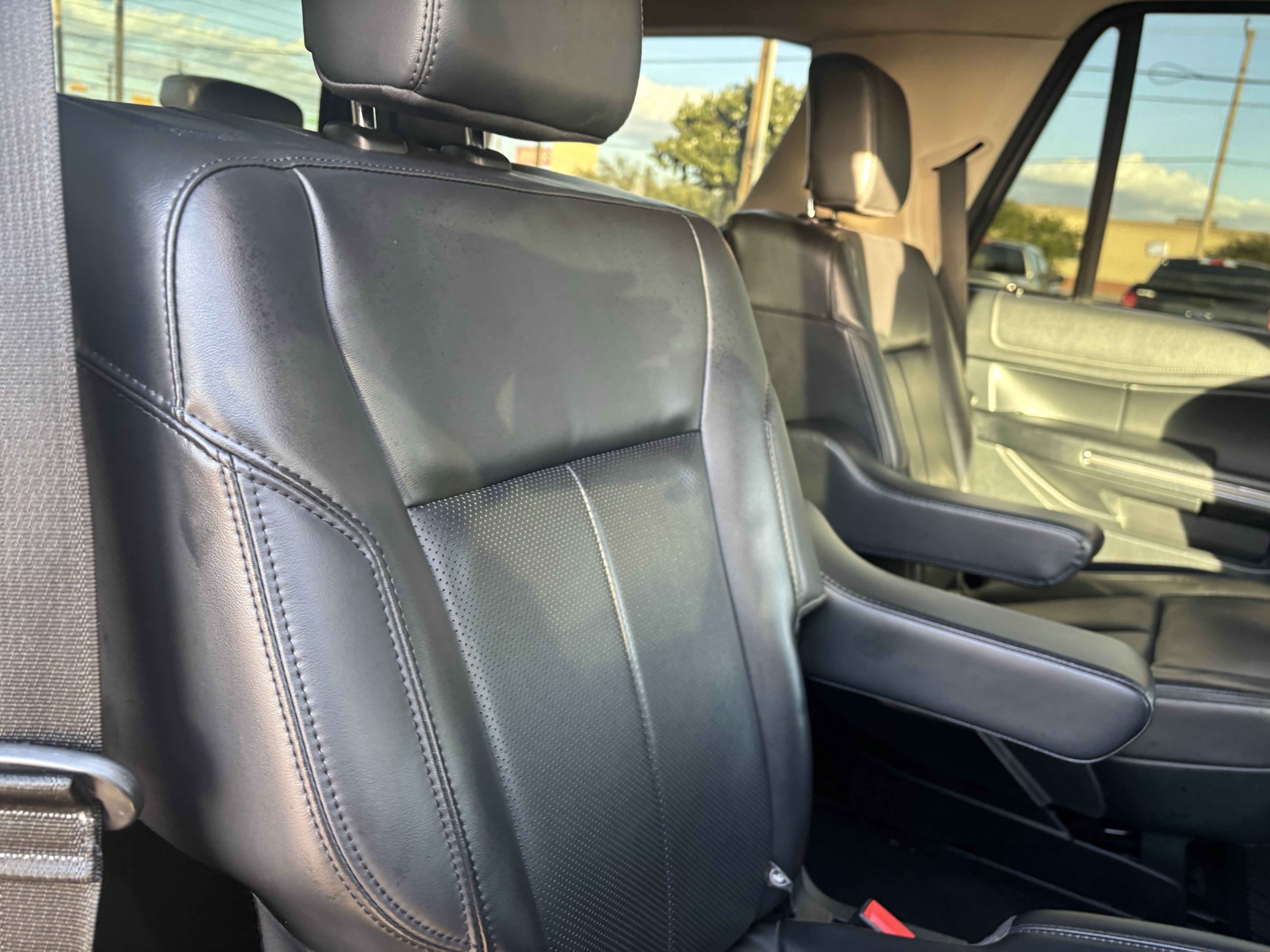 Certified 2022 Ford Expedition XLT image 24