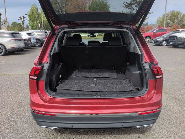 Used 2020 Volkswagen Tiguan SEL w/ 3rd Row Seat Package AWD/4WD image 26