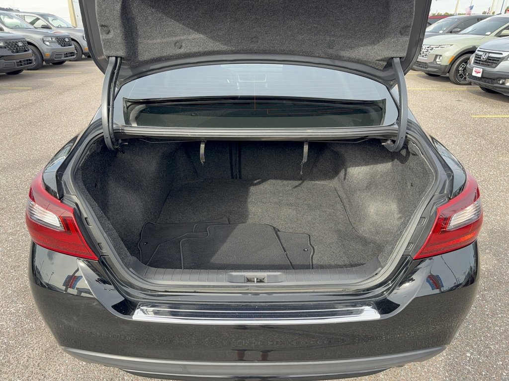 Used 2017 Nissan Altima 2.5 SR w/ Midnight Edition Package image 7