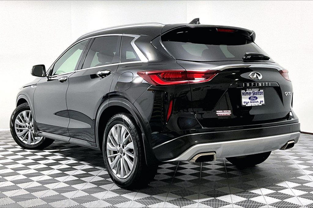 Used 2023 INFINITI QX50 Luxe FWD image 11