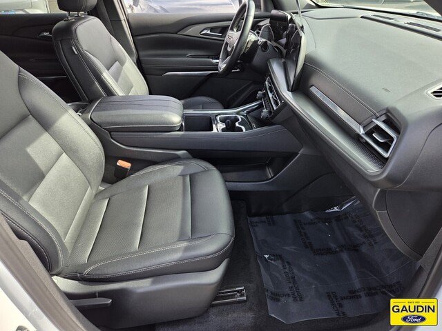 Used 2025 Chevrolet Traverse LT AWD/4WD image 17