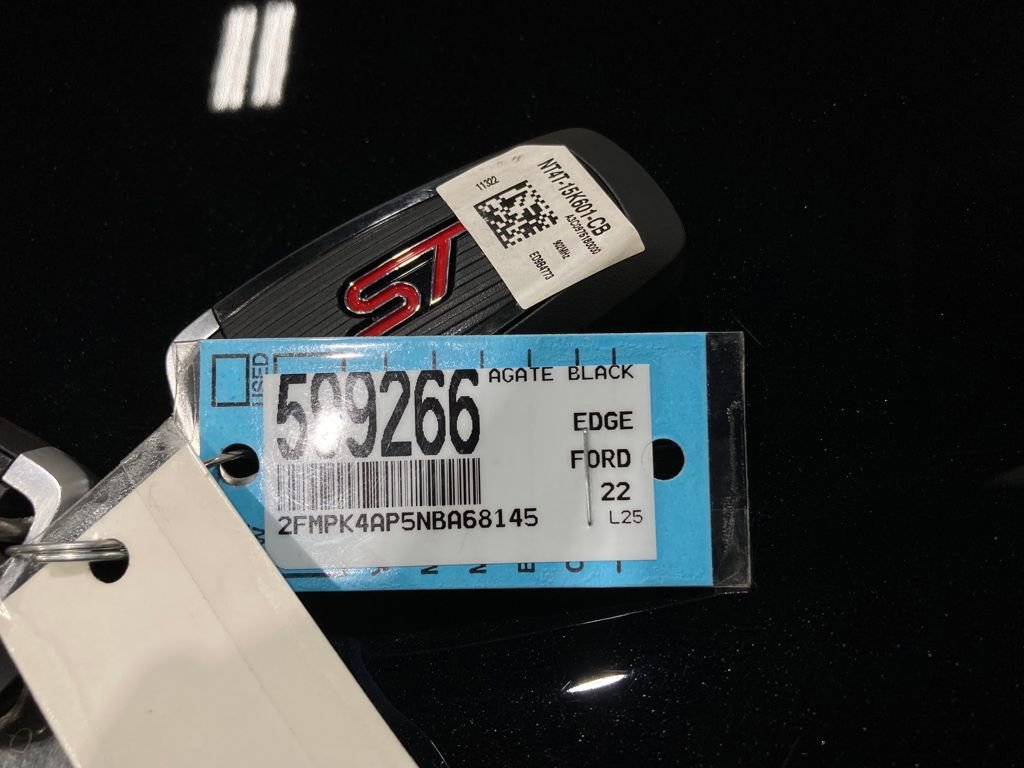 Certified 2022 Ford Edge ST w/ Equipment Group 401A image 31