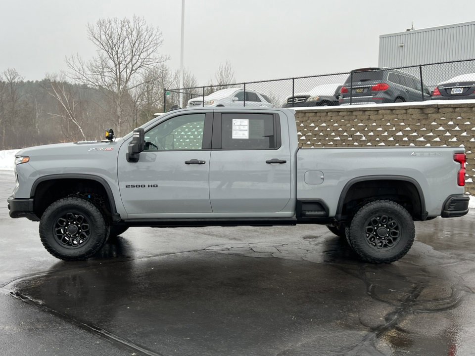 Used 2024 Chevrolet Silverado 2500 ZR2 w/ ZR2 Bison Edition image 5