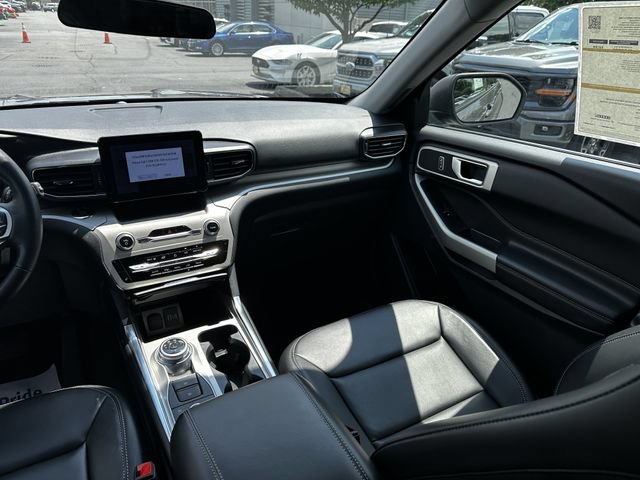 Certified 2023 Ford Explorer XLT w/ Equipment Group 202A AWD/4WD image 17