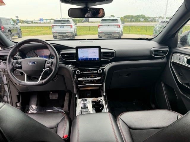 Certified 2022 Ford Explorer ST-Line w/ Class IV Trailer Tow Package AWD/4WD image 29