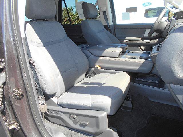 Certified 2025 Ford Expedition Active RWD image 10