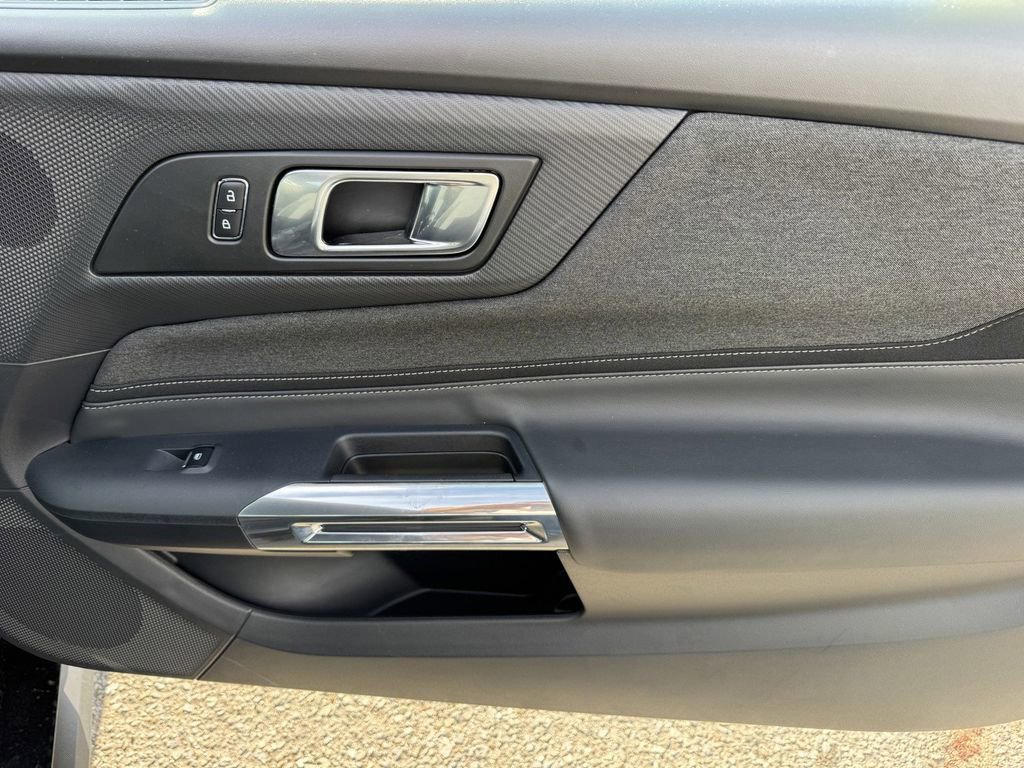 Certified 2025 Ford Mustang EcoBoost image 8