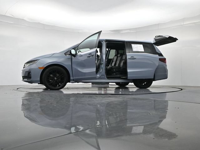 Used 2025 Honda Odyssey Sport-L image 57