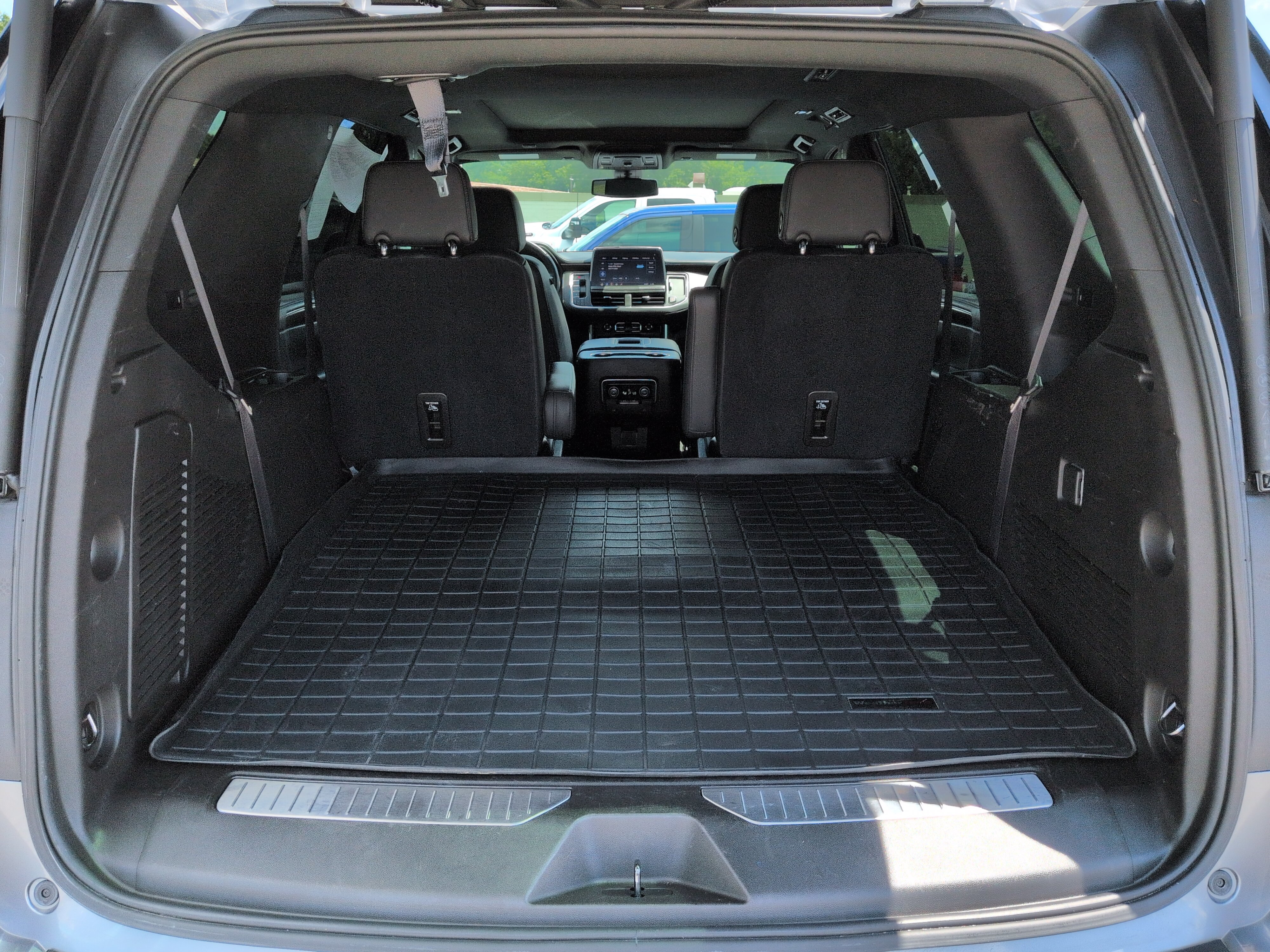 Used 2021 Chevrolet Tahoe Z71 AWD/4WD image 11