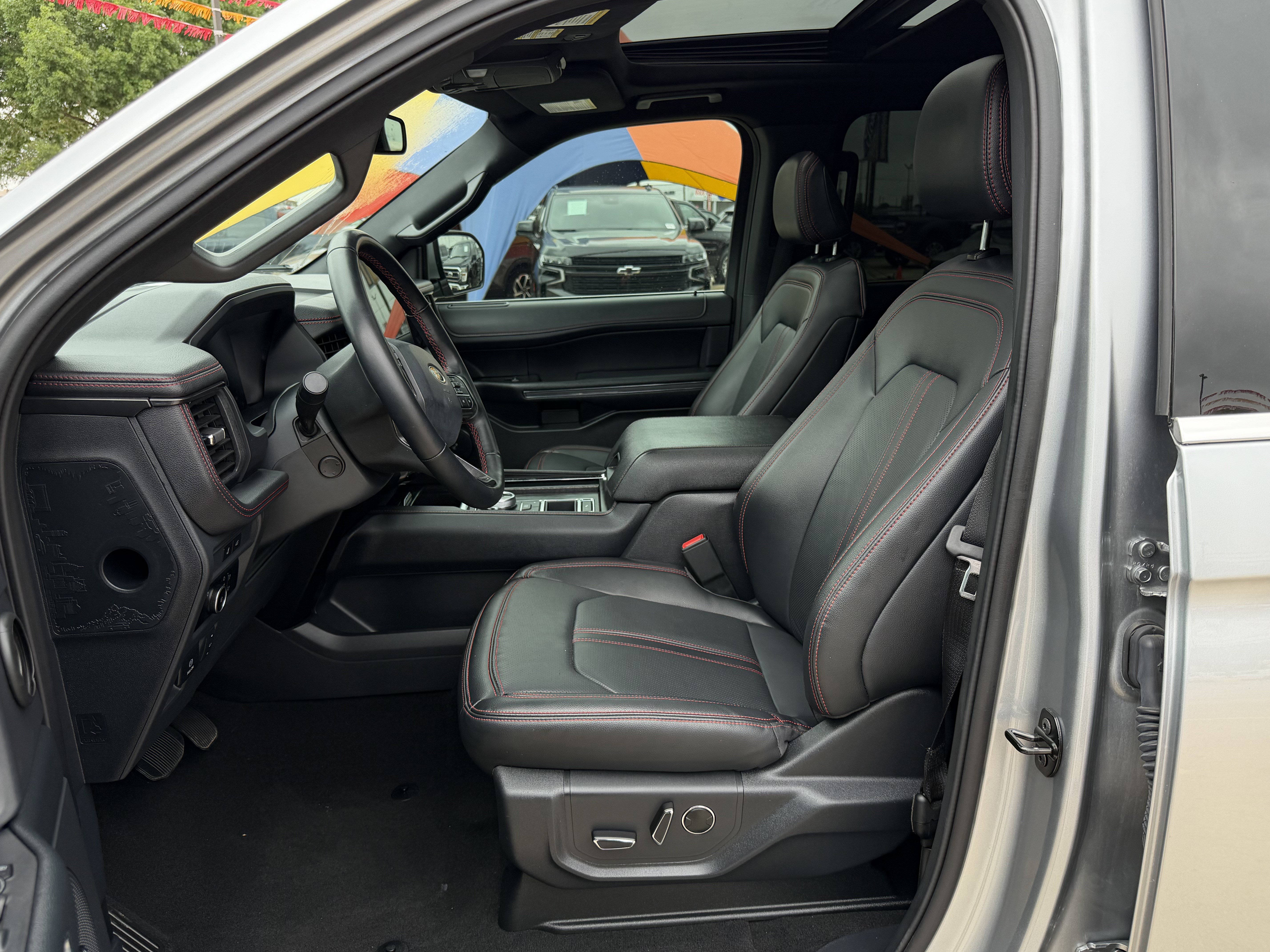 Certified 2024 Ford Expedition Limited RWD image 16