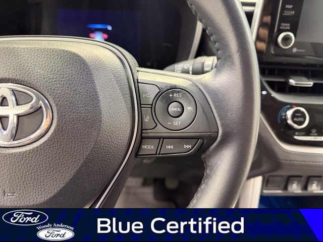 Used 2022 Toyota Corolla Cross XLE w/ Convenience Package FWD image 12