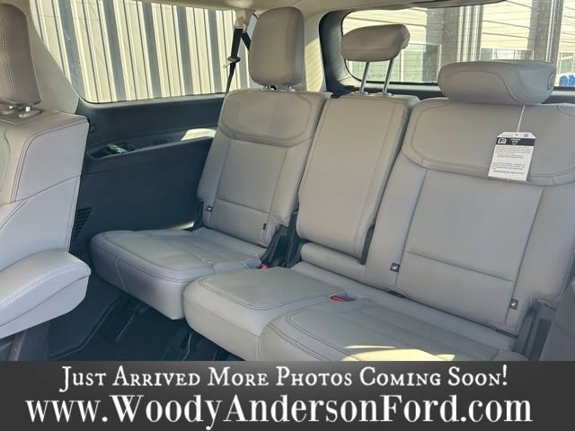Certified 2025 Ford Expedition Max Active image 8