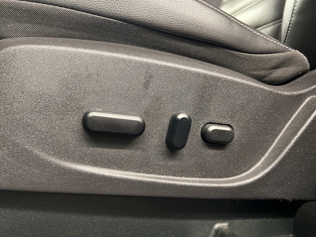 Certified 2019 Ford Escape Titanium image 28