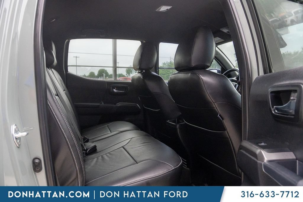 Used 2023 Toyota Tacoma TRD Sport w/ Technology Package AWD/4WD image 19