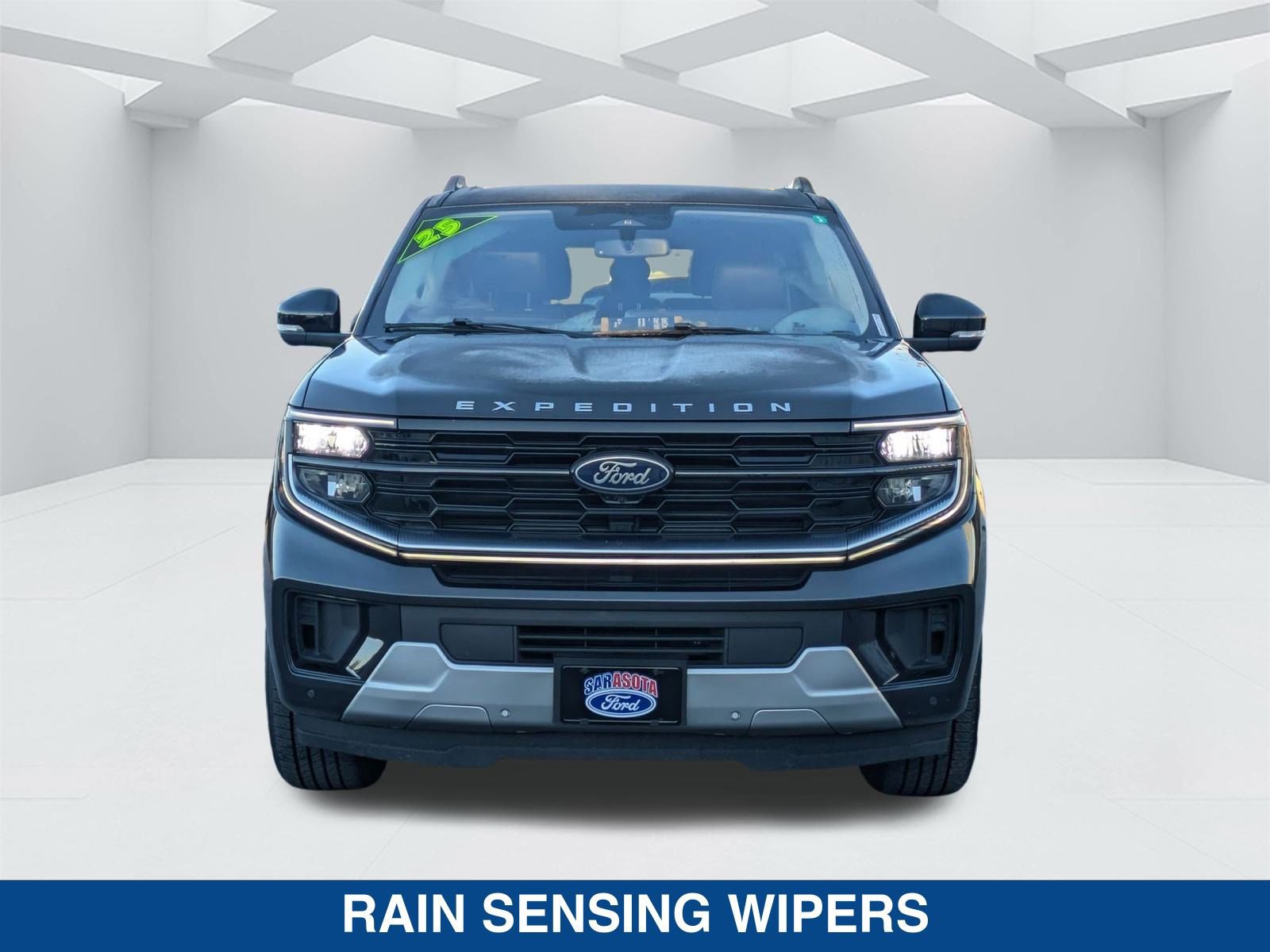 Certified 2025 Ford Expedition Max Platinum image 8