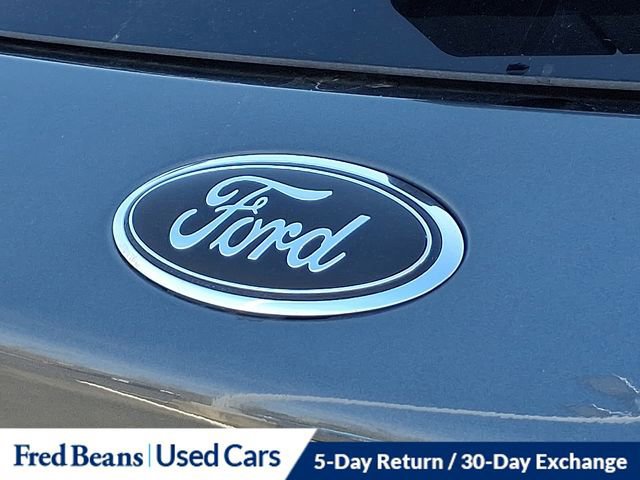 Certified 2022 Ford Escape SE w/ SE Sport Appearance Package image 32