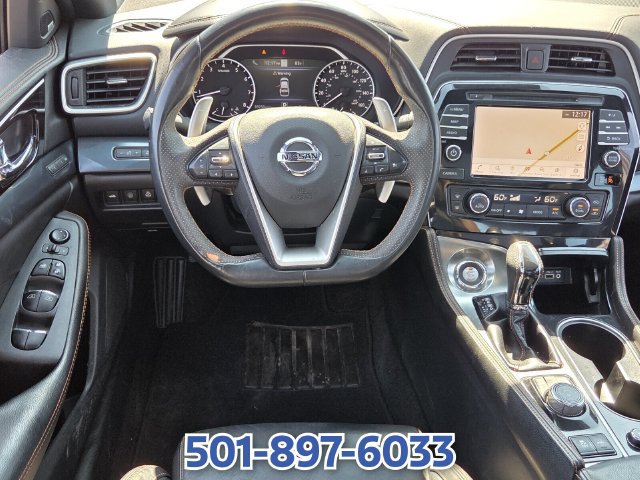 Used 2022 Nissan Maxima SR w/ Sport Mat Group FWD image 11