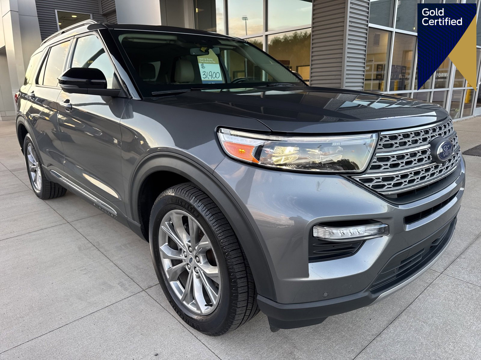 Certified 2022 Ford Explorer Limited w/ Equipment Group 301A