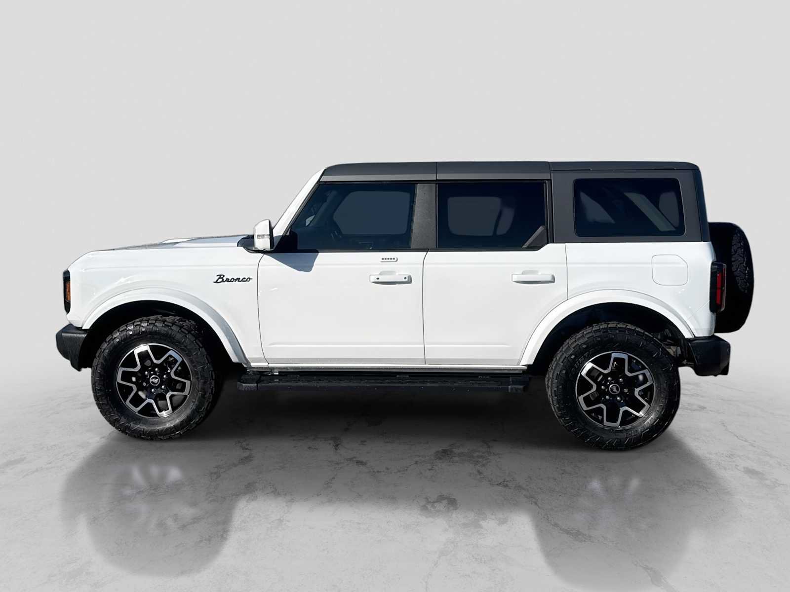 Certified 2023 Ford Bronco Outer Banks AWD/4WD image 3