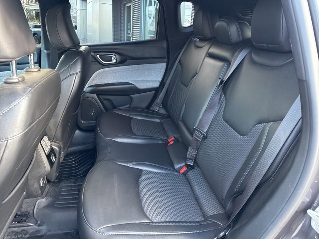 Used 2024 Jeep Compass Latitude image 32