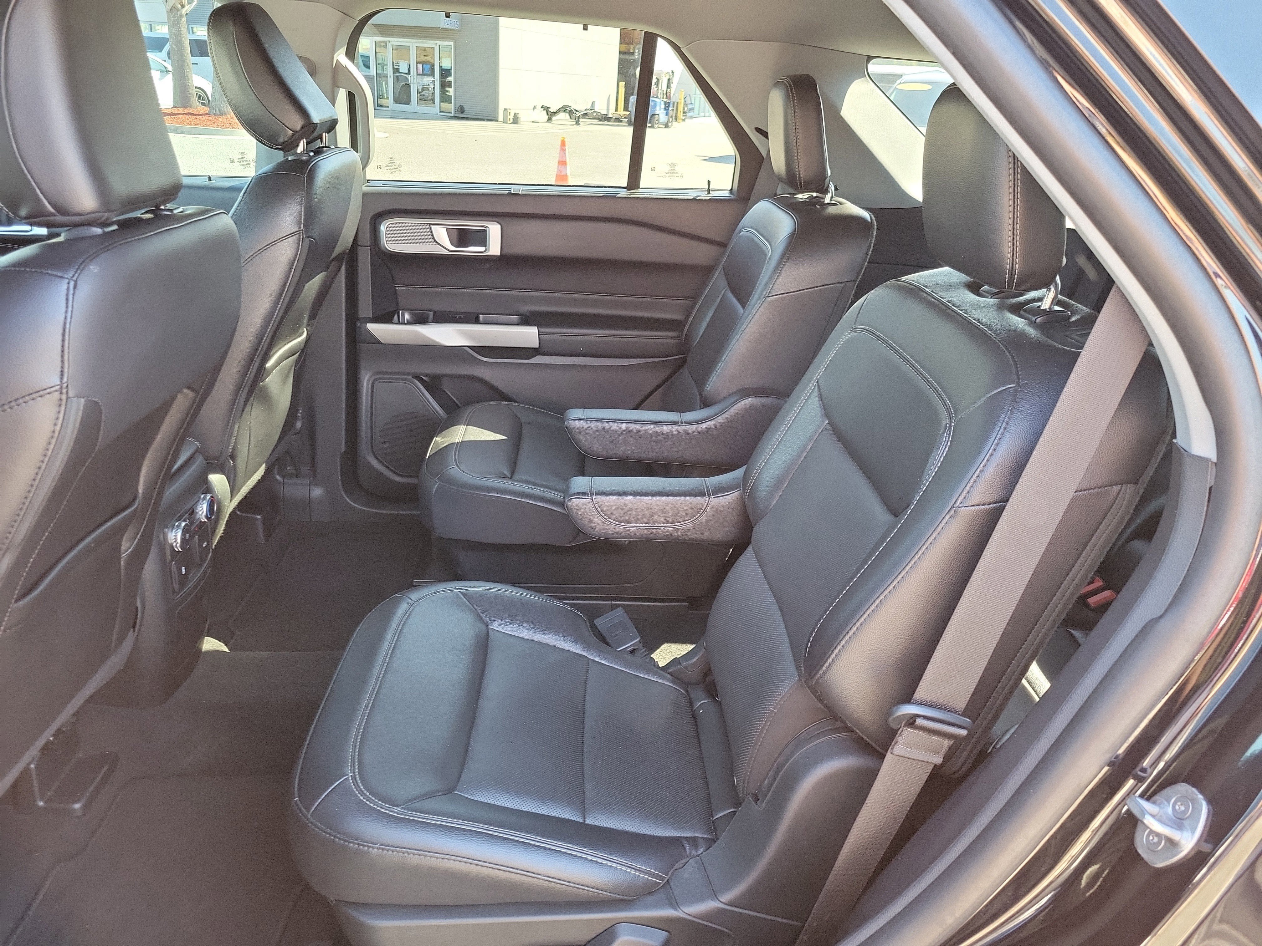 Certified 2022 Ford Explorer Limited image 23