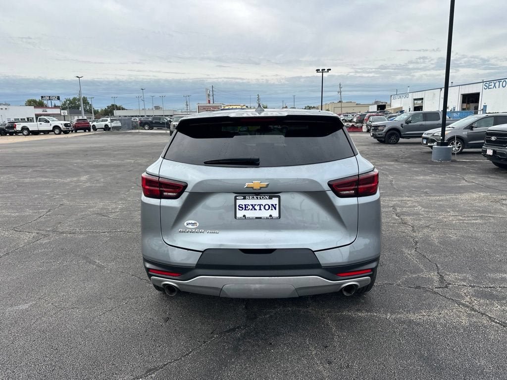 Used 2025 Chevrolet Blazer LT AWD/4WD image 6