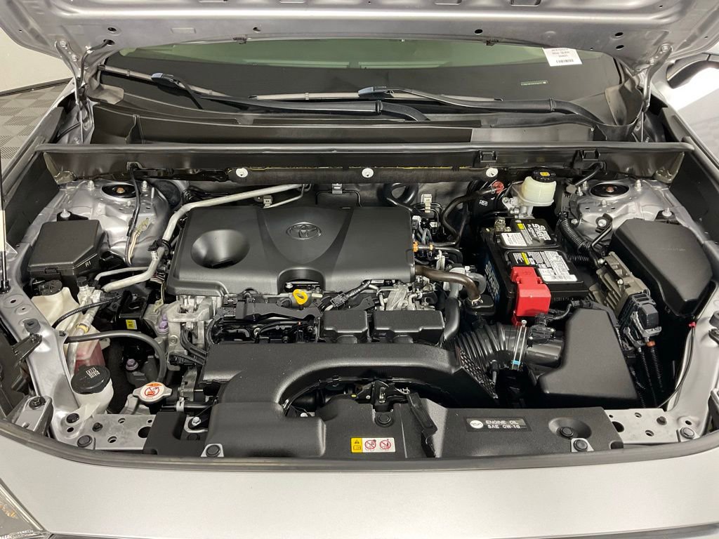 Used 2019 Toyota RAV4 XLE Premium w/ Cold Weather Package AWD/4WD image 9