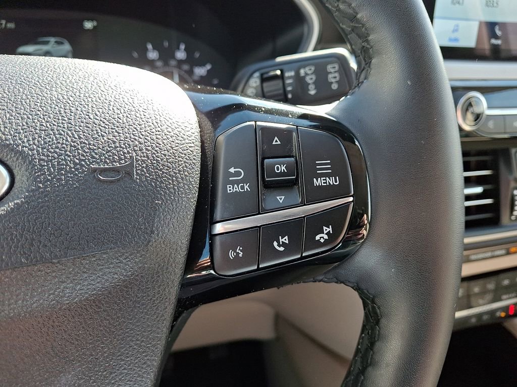 Certified 2022 Ford Escape SEL image 20