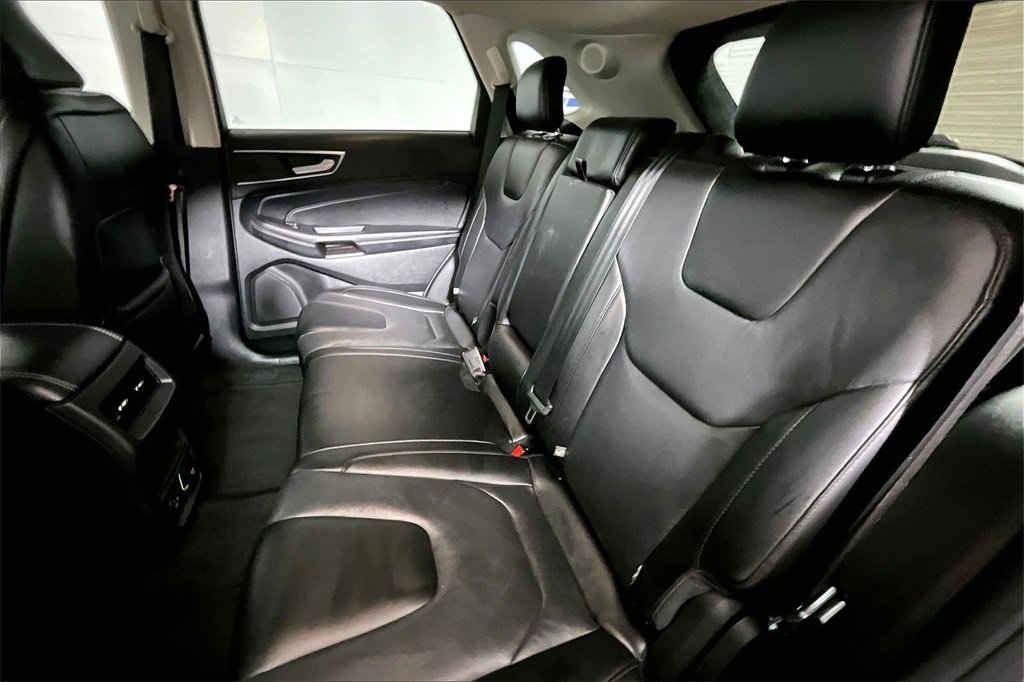 Certified 2021 Ford Edge Titanium image 21
