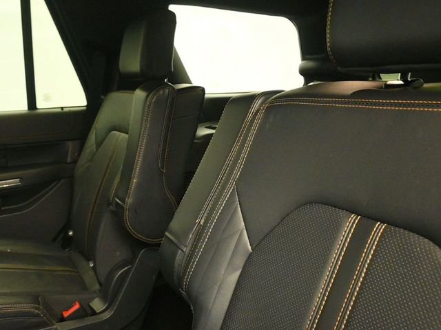 Certified 2023 Ford Expedition Platinum image 11