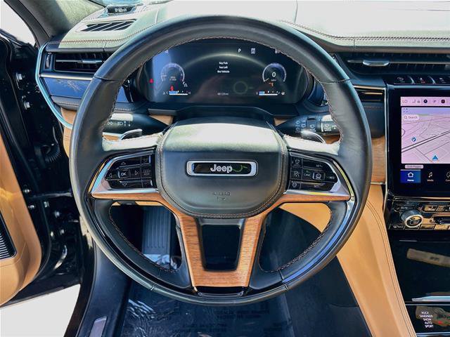 Used 2023 Jeep Grand Cherokee L Summit AWD/4WD image 12
