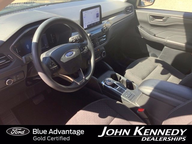 Certified 2025 Ford Escape Active AWD/4WD image 10