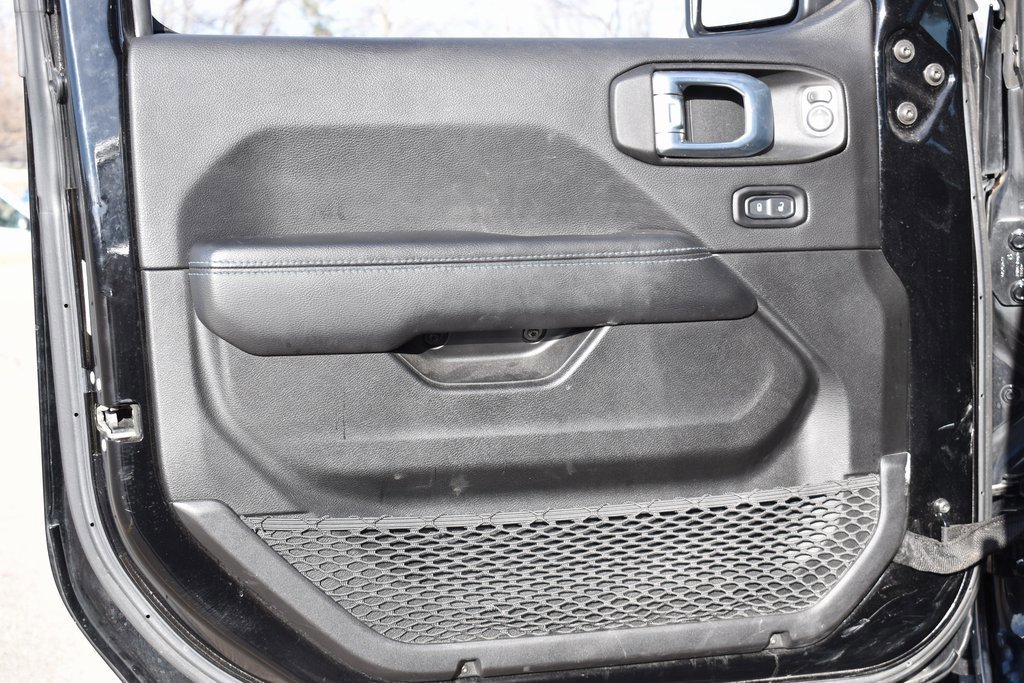 Used 2021 Jeep Wrangler Unlimited Rubicon 4xe w/ Cold Weather Group image 9