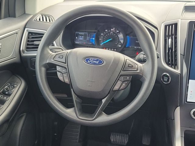 Certified 2023 Ford Edge SE w/ Black Appearance Package AWD/4WD image 25