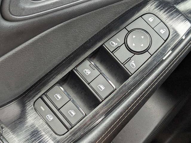 Used 2025 Nissan Rogue SV FWD image 25