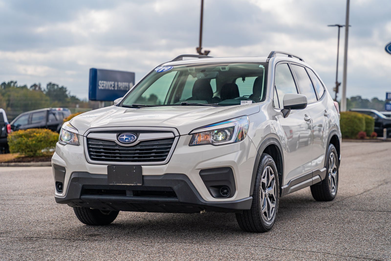 Used 2019 Subaru Forester Premium image 3